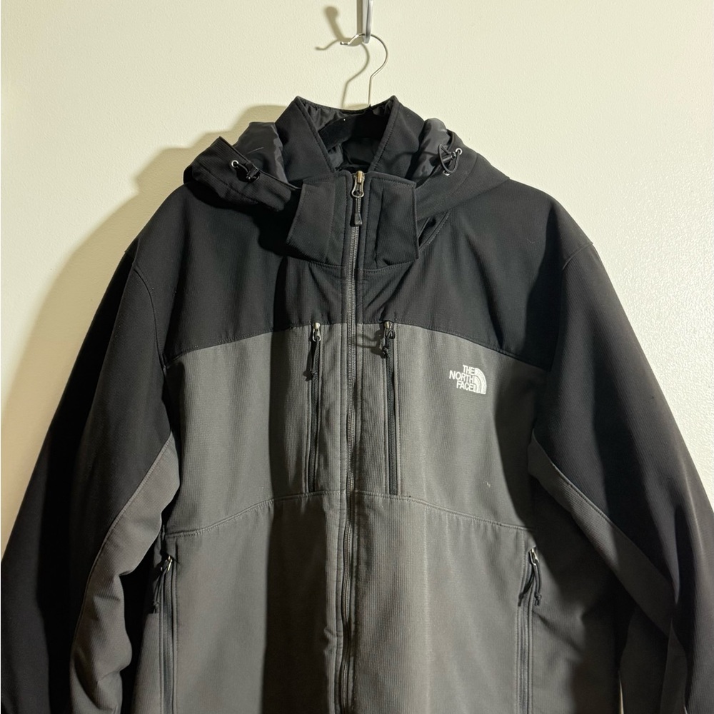 The North Face Men's Two-Tone Performance Jacket